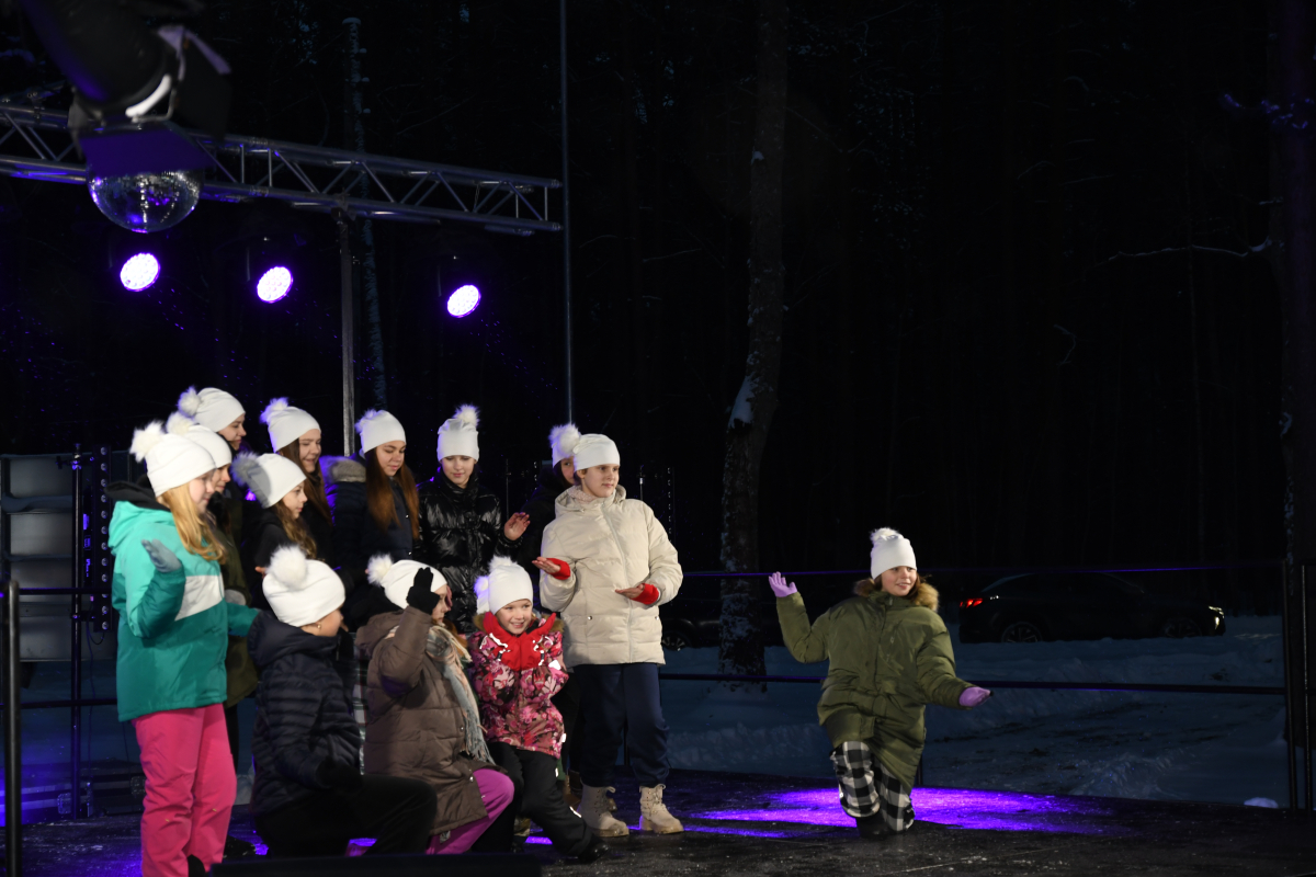 Ziemassvētku egles parka iedegšana Spuņciemā | 10.12.2023.