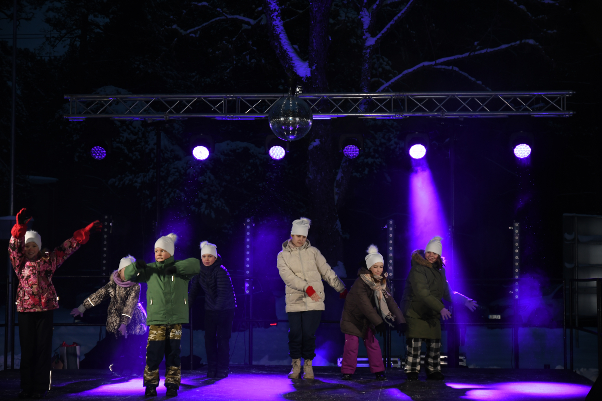 Ziemassvētku egles parka iedegšana Spuņciemā | 10.12.2023.