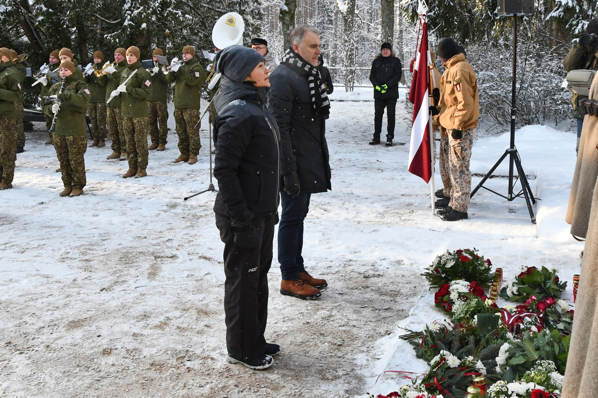 Ziemassvētku kaujās kritušo piemiņas pasākums Antiņu kapos | 06.01.2024.