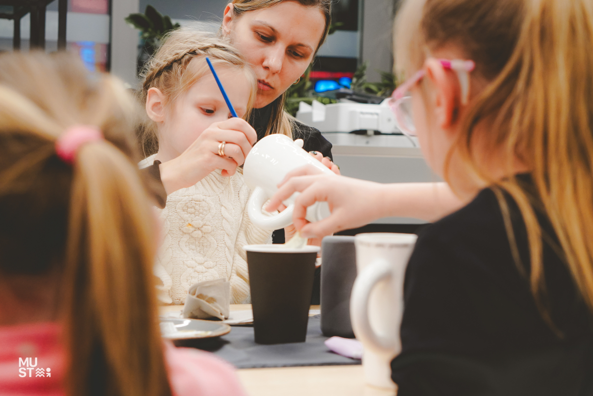 Porcelāna dekorēšanas meistarklase | 19.01.2024.