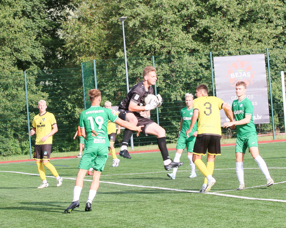 Futbola spēle "Mārupes SC" : "FK Tukums 2000-2/TSS"