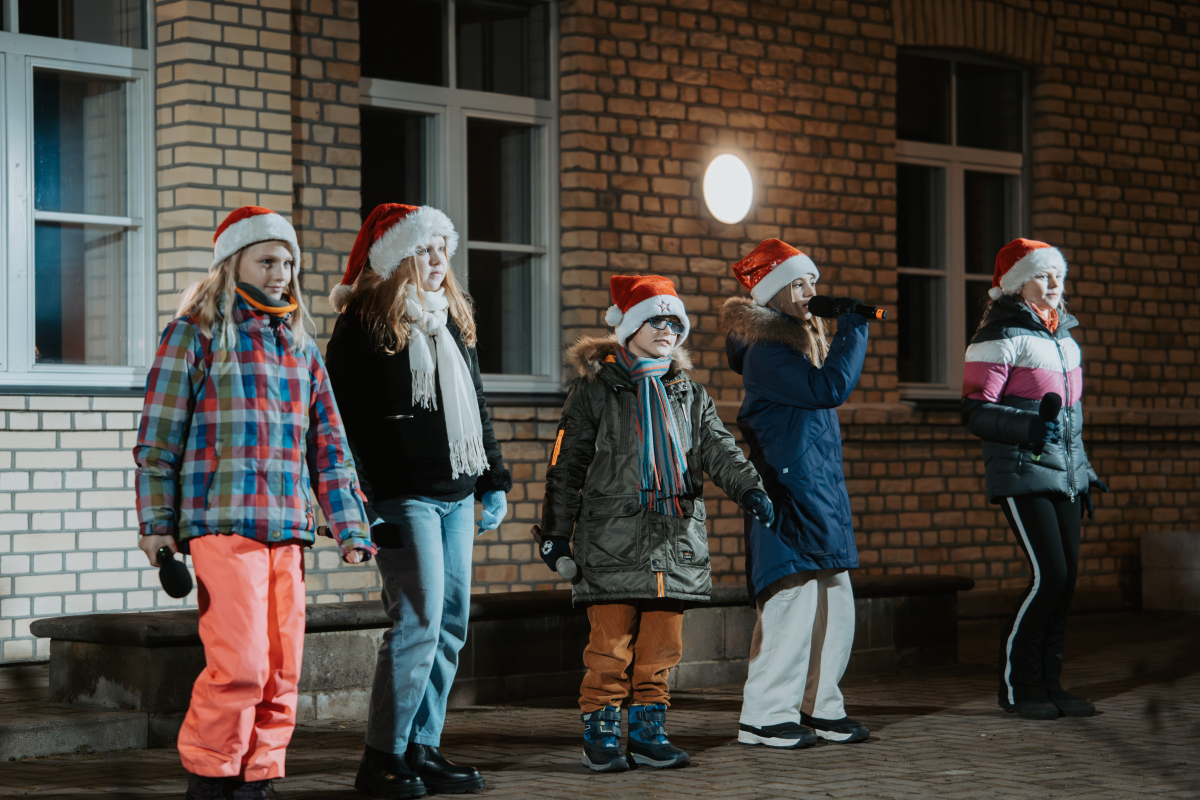 Ziemassvētku egles iedegšana Spuņciemā