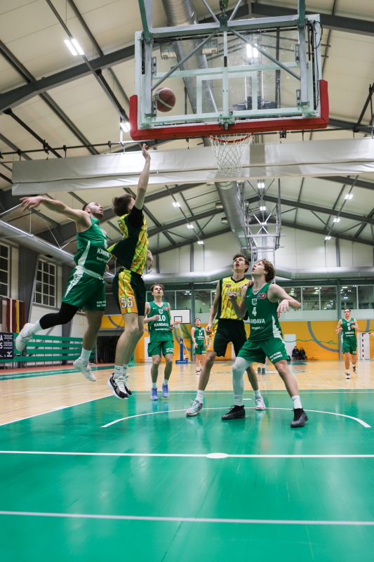 Reģionālās basketbola līgas spēle Mārupes SC : Kandavas BJSS