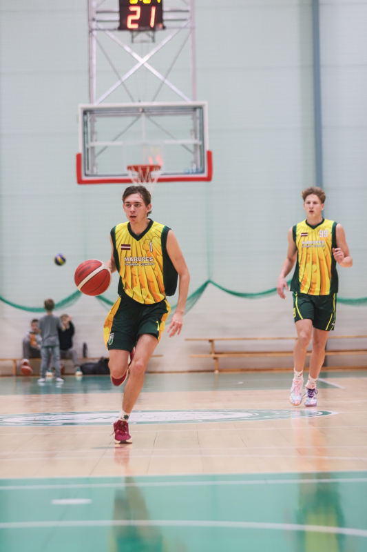 Reģionālās basketbola līgas spēle Mārupes SC : Kandavas BJSS