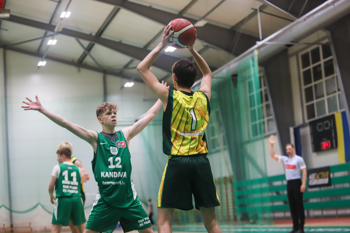 Reģionālās basketbola līgas spēle Mārupes SC : Kandavas BJSS