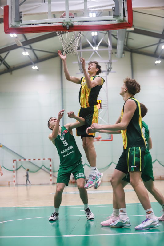 Reģionālās basketbola līgas spēle Mārupes SC : Kandavas BJSS