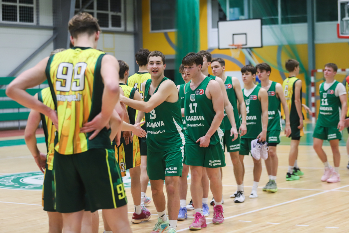Reģionālās basketbola līgas spēle Mārupes SC : Kandavas BJSS