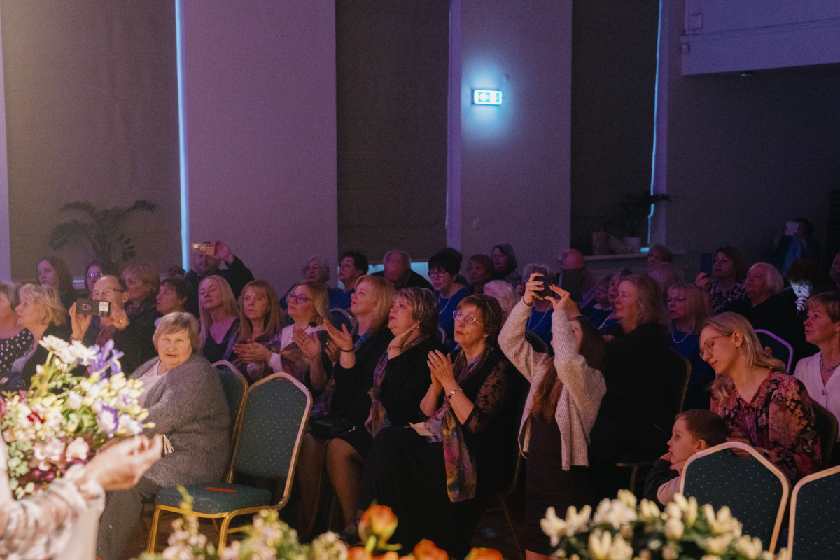 Sieviešu ansambļa "Dzelde" 55 gadu jubilejas koncerts