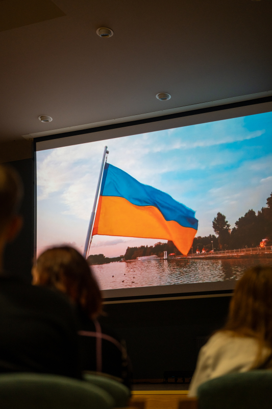 Ukrainas atbalstam veltīts muzikāli literārs sarunu vakars