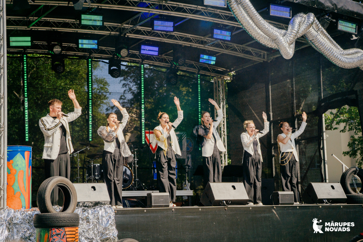 Babītes Kultūrizglītības centra popgrupu jubilejas koncerts “Sadosim pa bundžām” 
