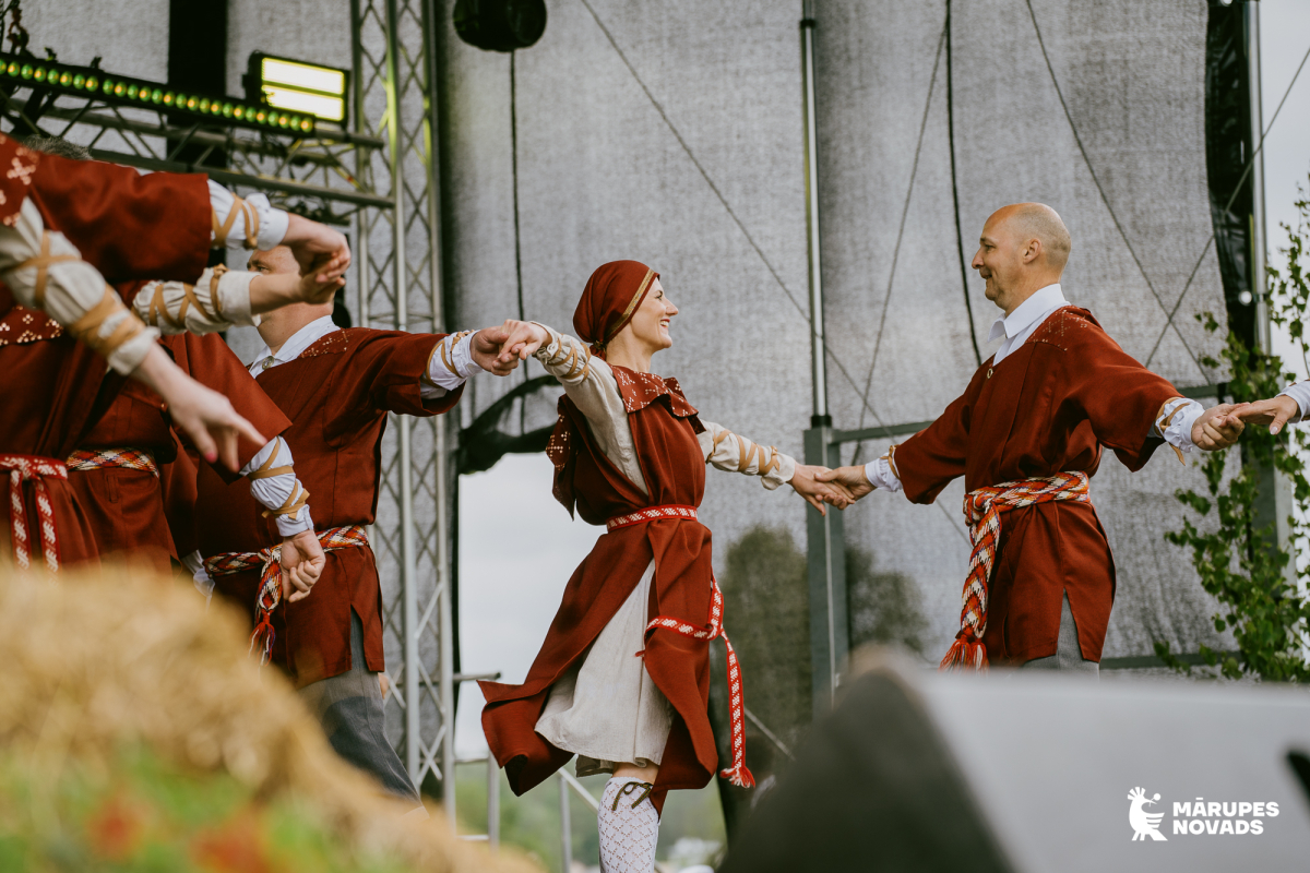 Ielīgošana Piņķos