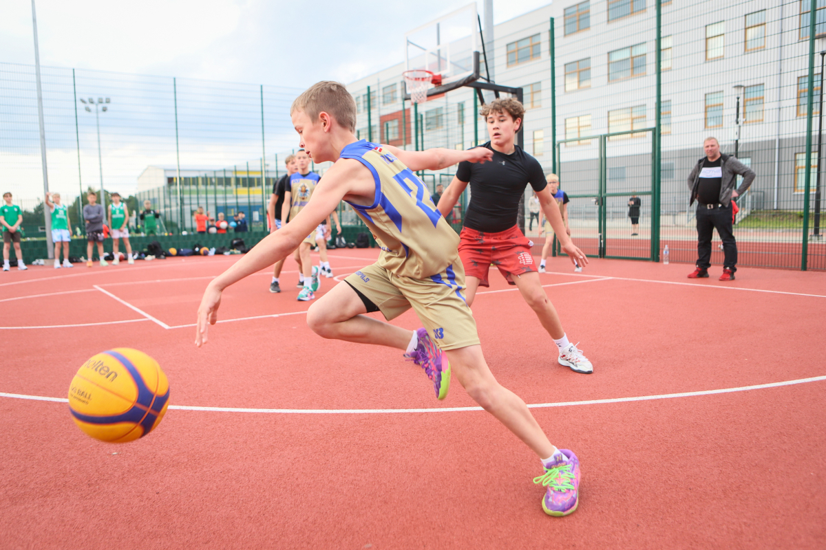 3x3 basketbola turnīrs U-13 un ģimenes grupai 