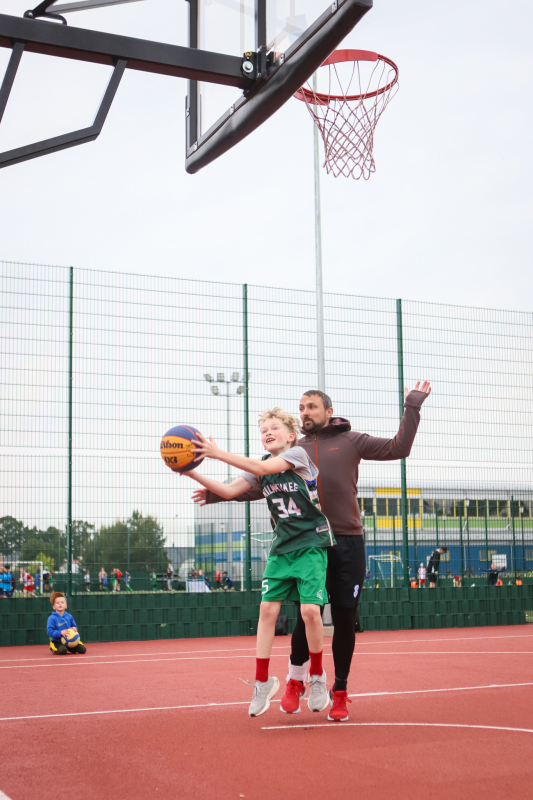 3x3 basketbola turnīrs U-13 un ģimenes grupai 