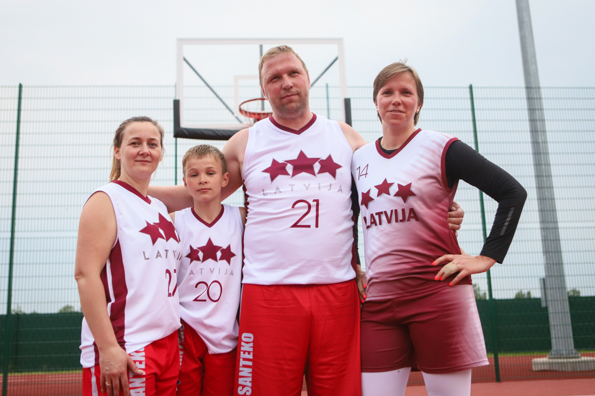 3x3 basketbola turnīrs U-13 un ģimenes grupai 