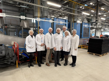 Vadība apmeklā uzņēmumus 