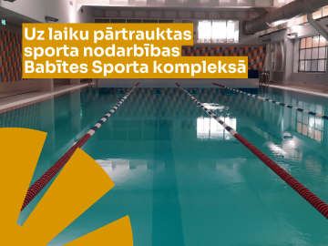 Baseina foto un košas krāsas grafika ar tekstu virsū