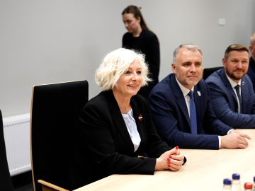 Saeimas priekšsēdētāja un pašvaldības pārstāvji darba vizītē
