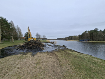 ūdenskrātuves tīrīšanas darbi 