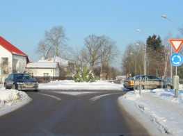 Foto Gaujas ielas rotācijas aplis ziemā