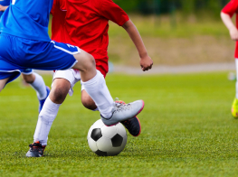 Uzņem audzēkņus futbola interešu grupās