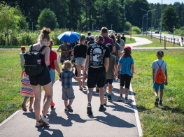 Piņķos aizvadīts noslēdzošais ģimeņu pārgājiens ciklā  ”Par aktīvām ģimenēm”