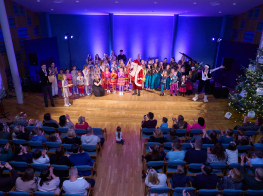 Bērnu popgrupas priecē ar sirsnīgu koncertu Babītes Kultūrizglītības centrā