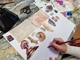 radošā darbnīca gaišā telpā