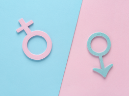 Rozā un zili elementi